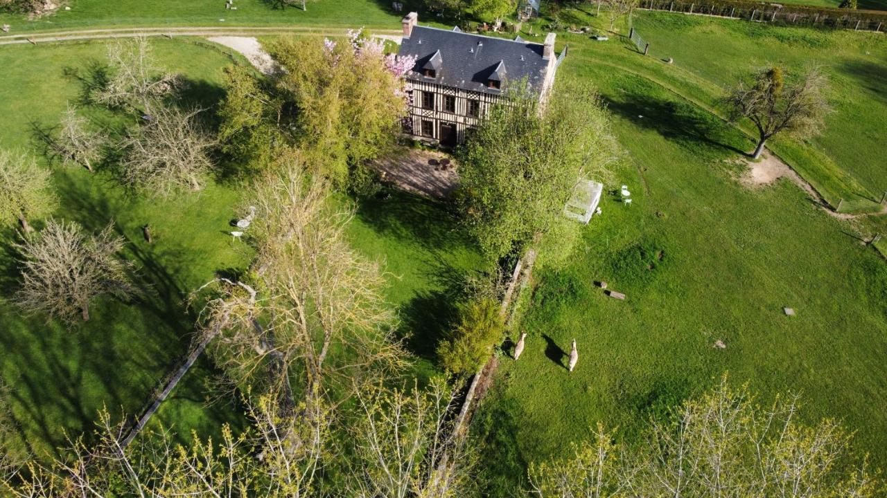 Le Petit Manoir De La Vernelle Fourmetot Exterior foto