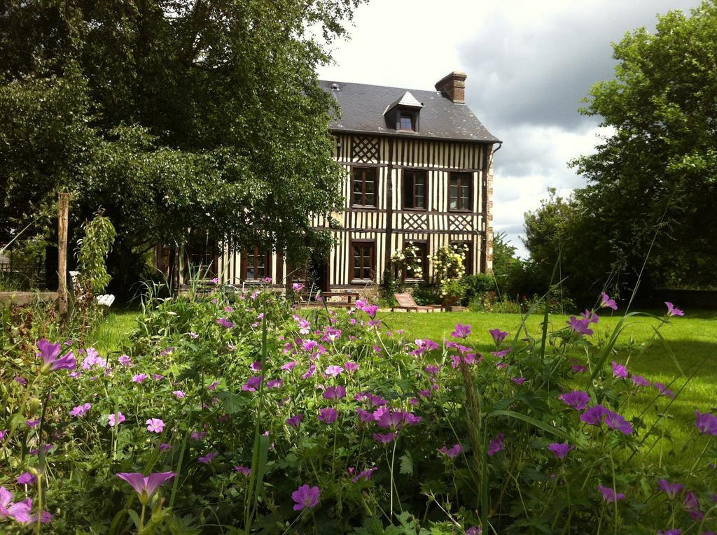 Le Petit Manoir De La Vernelle Fourmetot Exterior foto
